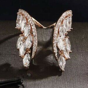 Arrival Silver Luxury Ring for Women Initate Zircon CZ Ring, HA4657